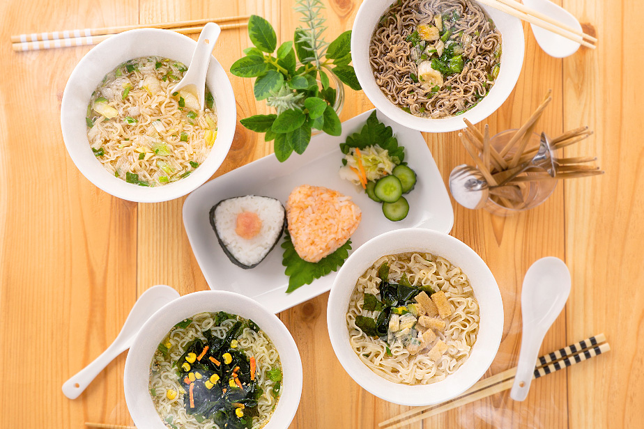 ノンカップ麺のトーエー食品